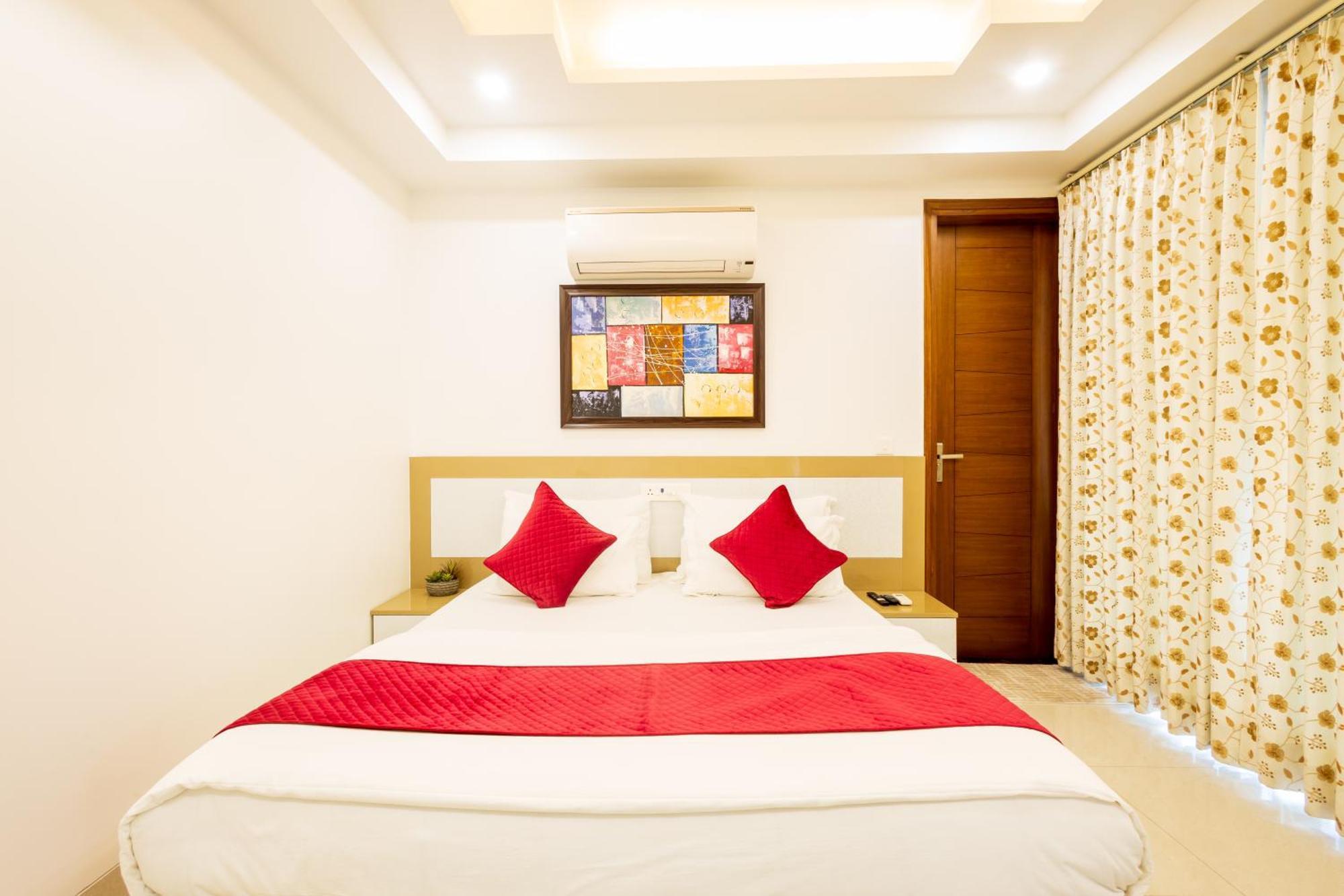 Hotel Krish - Near Medanta And Fortis Hospital Gurugram Gurgaon Dış mekan fotoğraf